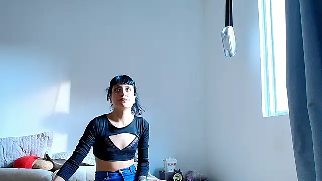 anika lowen02 online show from January 12, 9:29 pm