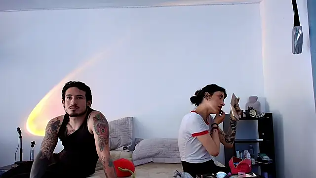 anika lowen02 online show from February 4, 3:04 pm