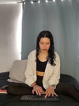 anika lowen02 online show from October 10, 4:06 pm