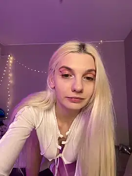 LoveLuna  online show from February 20, 7:41 pm