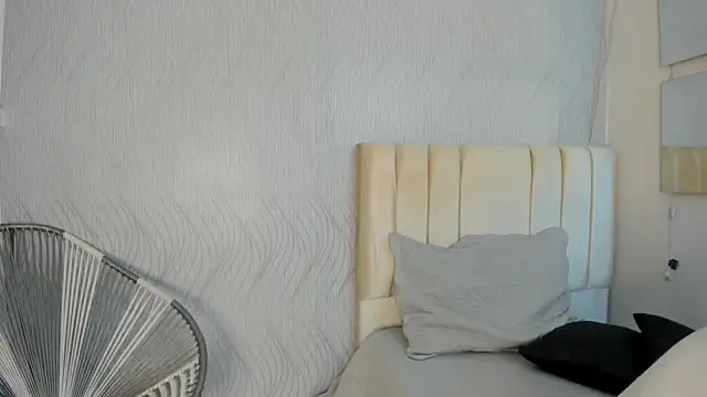 miranda villa online show from February 23, 12:27 pm