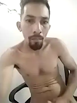 Snapshot of Emilio2034 chatting on February 21, 1:55 pm Emilio2034 online show from February 21, 1:55 pm