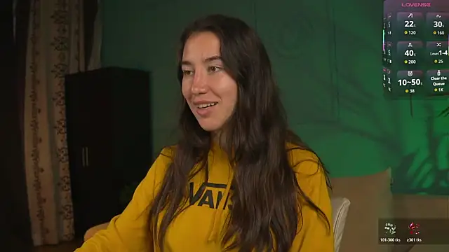 Belle Via online show from May 4, 5:09 pm