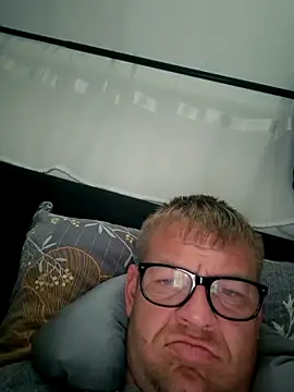 Blacku3 online show from April 12, 9:03 am