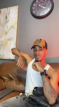 AaronCruz  online show from February 13, 1:15 pm