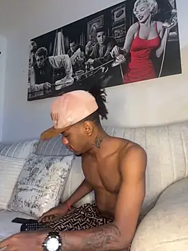 AaronCruz  online show from February 14, 4:37 am