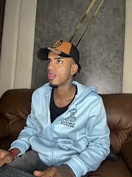 AaronCruz  online show from March 3, 1:20 pm