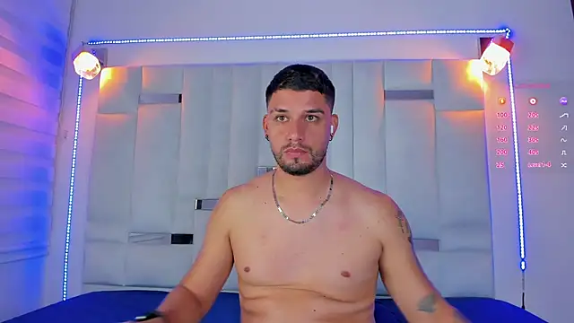 Jacoob19  online show from February 4, 6:49 pm