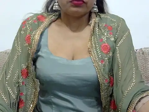 mishi kaur online show from March 18, 1:53 am