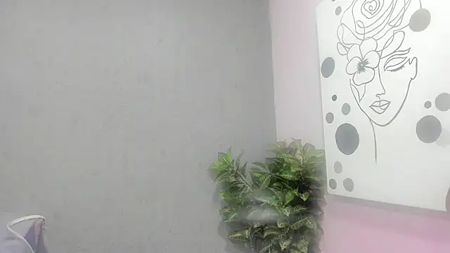 Tiffany mendez online show from January 7, 12:07 pm