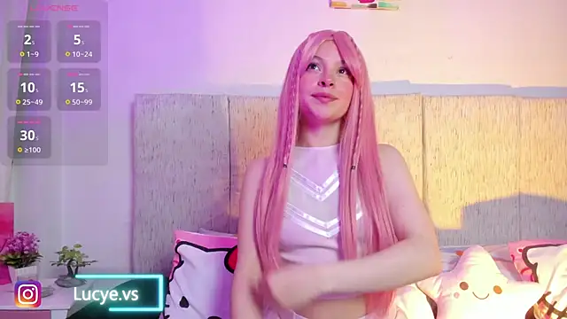 LucyEvans  online show from October 13, 4:23 am