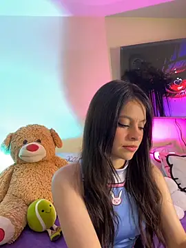 LucyEvans  online show from November 20, 3:18 am