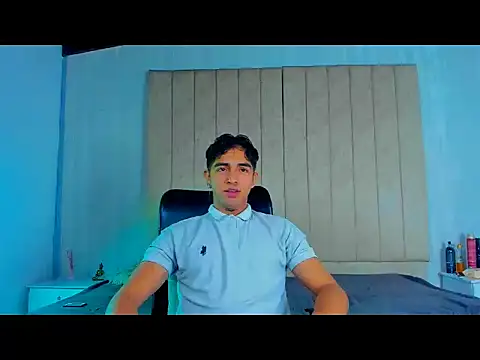 Snapshot of Muichiro_tokito1 chatting on January 5, 4:36 am Muichiro tokito1 online show from January 5, 4:36 am