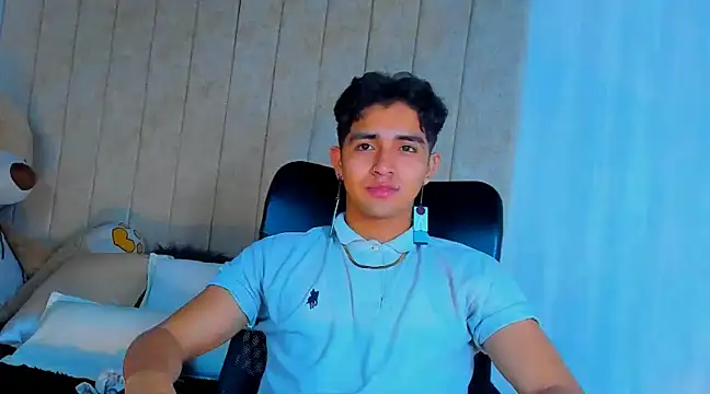 Snapshot of Muichiro_tokito1 chatting on February 4, 3:11 am Muichiro tokito1 online show from February 4, 3:11 am