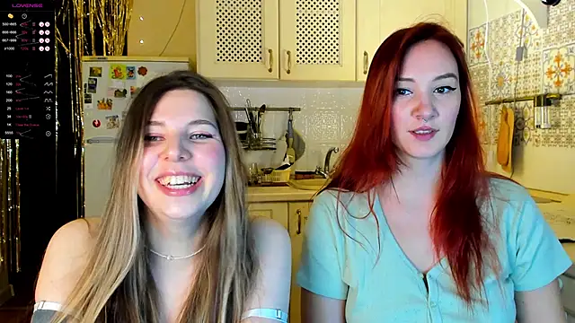 Snapshot of Annie_aww chatting on January 10, 8:59 pm Annie aww online show from January 10, 8:59 pm