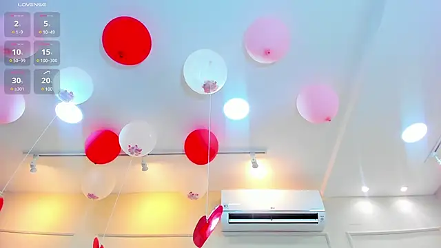 Snapshot of nahomygrey_ chatting on February 17, 11:20 pm nahomygrey online show from February 17, 11:20 pm