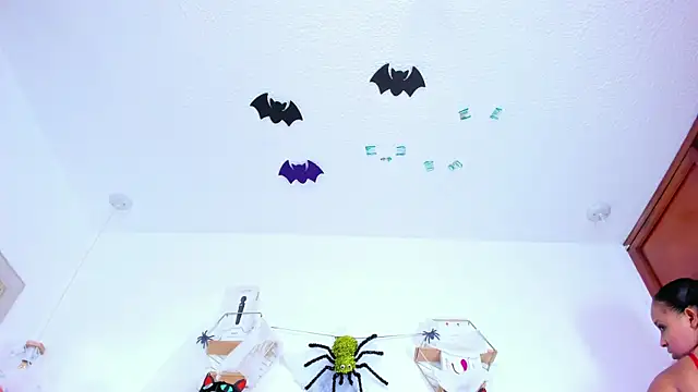 Snapshot of nahomygrey_ chatting on October 14, 8:09 pm nahomygrey online show from October 14, 8:09 pm