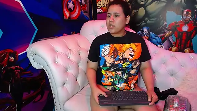 Snapshot of candy_hairy chatting on October 29, 2:14 am candy hairy online show from October 29, 2:14 am