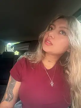 amanda-medrano1 online show from January 15, 3:38 pm