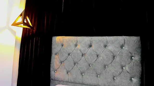 JulessCornett online show from March 15, 2:56 am