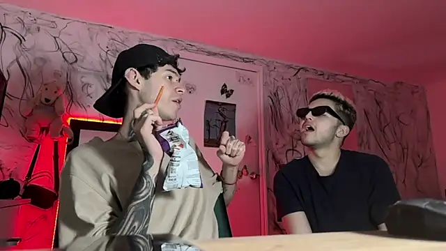 Saturno v online show from February 6, 7:13 am