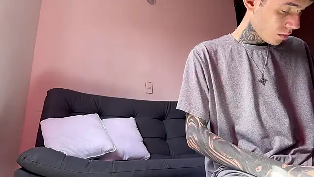 Saturno v online show from March 13, 7:06 pm