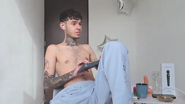 Saturno v online show from September 21, 10:17 am