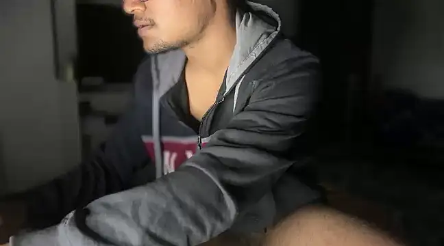 Snapshot of wild_x_predator chatting on February 1, 7:44 pm wild x predator online show from February 1, 7:44 pm