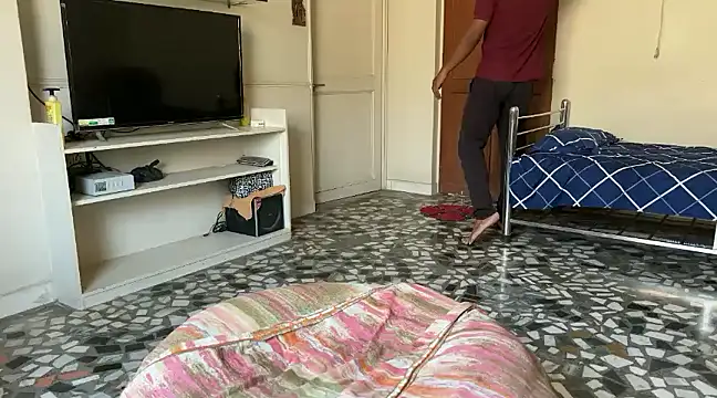 Snapshot of wild_x_predator chatting on February 22, 5:23 am wild x predator online show from February 22, 5:23 am