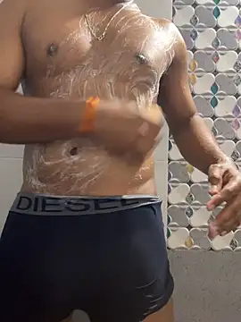 Snapshot of wild_x_predator chatting on March 1, 9:22 am wild x predator online show from March 1, 9:22 am