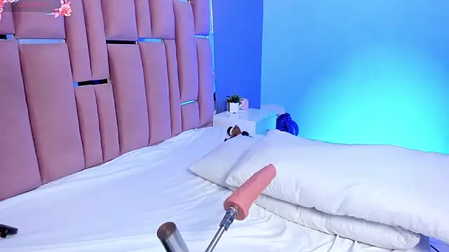 AnaHank  online show from September 30, 5:12 am