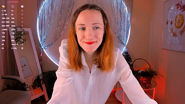 Snapshot of Dearly_kitty chatting on December 15, 1:43 pm Dearly kitty online show from December 15, 1:43 pm