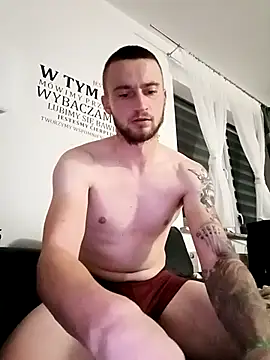 wariacik0024 online show from November 11, 12:10 am