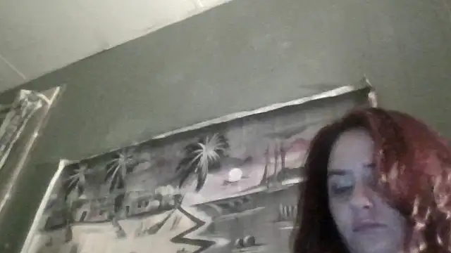 Snapshot of lilbishmiss chatting on January 6, 10:19 am lilbishmiss online show from January 6, 10:19 am