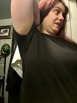 Snapshot of lilbishmiss chatting on January 12, 1:55 am lilbishmiss online show from January 12, 1:55 am