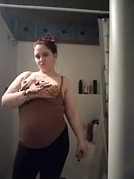 Snapshot of lilbishmiss chatting on February 16, 4:30 am lilbishmiss online show from February 16, 4:30 am