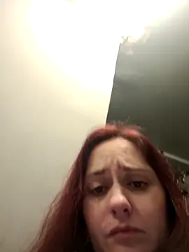 Snapshot of lilbishmiss chatting on February 28, 12:22 am lilbishmiss online show from February 28, 12:22 am