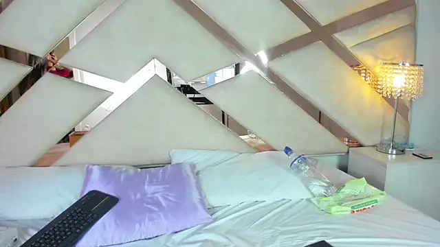 hanna  azumi online show from January 20, 2:22 am