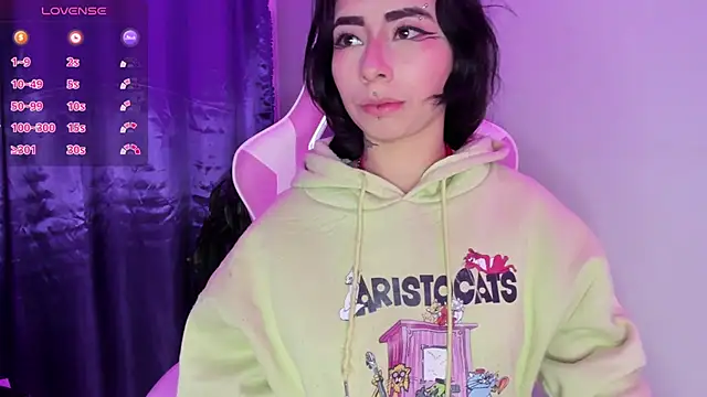 hanna  azumi online show from January 24, 8:55 am