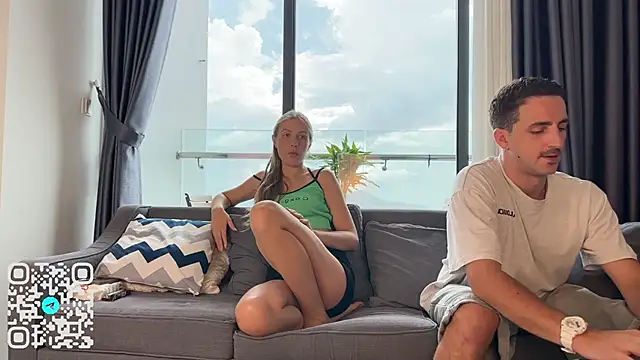 Snapshot of Flying-Dutchmana chatting on September 22, 6:48 am Flying-Dutchmana online show from September 22, 6:48 am