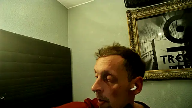 Snapshot of pillepallex84x chatting on October 20, 9:48 pm pillepallex84x online show from October 20, 9:48 pm