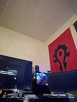 lit702 online show from October 28, 3:47 pm