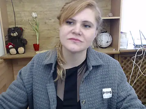 Snapshot of DaniellaKiss chatting on March 15, 7:25 am DaniellaKiss online show from March 15, 7:25 am