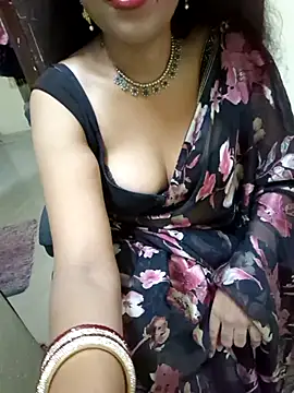 Snapshot of Roja-Telugu777 chatting on February 20, 10:48 am Roja-Telugu777 online show from February 20, 10:48 am