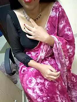 Snapshot of Roja-Telugu777 chatting on February 25, 12:03 am Roja-Telugu777 online show from February 25, 12:03 am