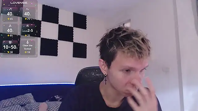 bryamado69 online show from September 10, 12:38 pm