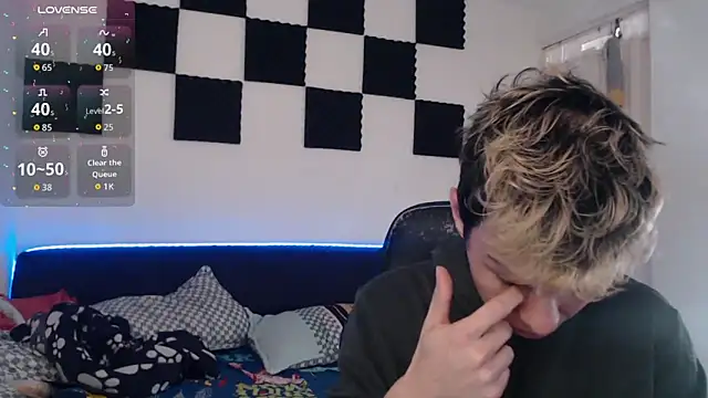 bryamado69 online show from September 23, 11:46 am