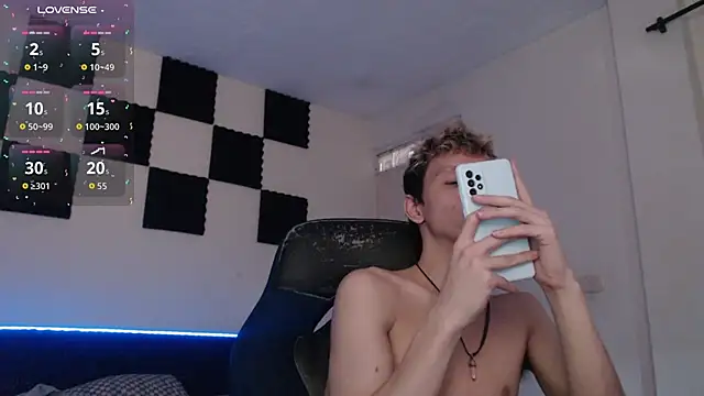 bryamado69 online show from October 14, 2:18 pm