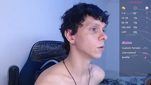 bryamado69 online show from May 19, 8:37 pm
