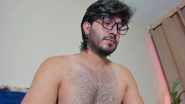 Snapshot of Ackerman_Eren_ chatting on January 23, 3:32 pm Ackerman Eren  online show from January 23, 3:32 pm